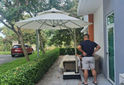 Mua Ô Dù Lệch Tâm Tròn 3m7 Che Nắng Sân Vườn Bền Đẹp - Giá Tốt Nhất