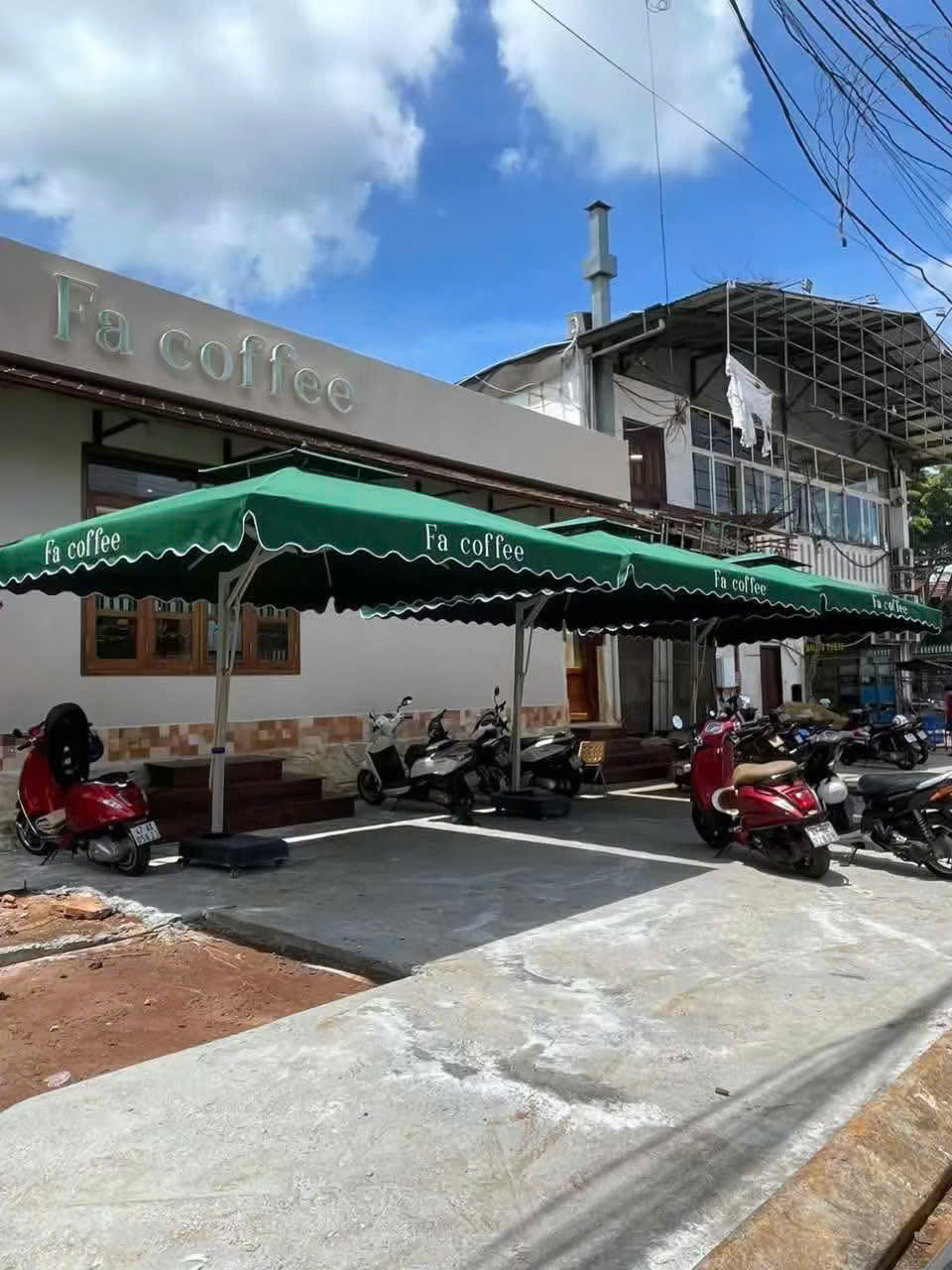 Dù che nắng Hưng Phú, Cần Thơ - mẫu dù vuông lệch tâm 3,5x3,5m hai tầng thông gió