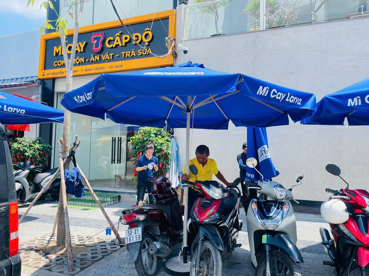 Dù che nắng Thuận An, Bình Dương cũ, mẫu dù tròn 3m đúng tâm có bèo, in ấn theo yêu cầu